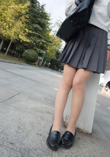 在线播放五十路乱中文_HD超清免费观看