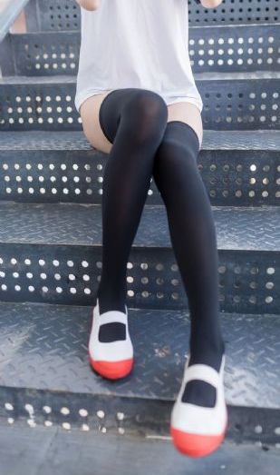 www.欧美丝袜_1080手机在线看